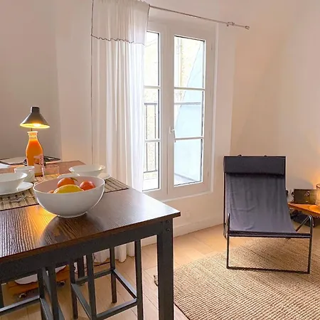 Apartment Haudriettes Paris